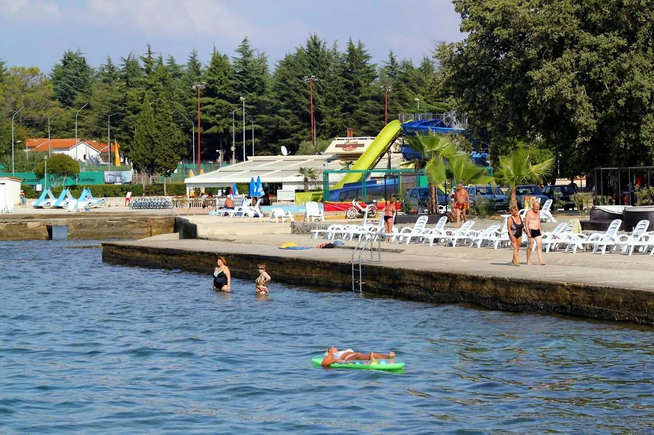 Family Friendly House With A Swimming Pool Cerion, Central Istria - Sredisnja Istra - 16332 Višnjan