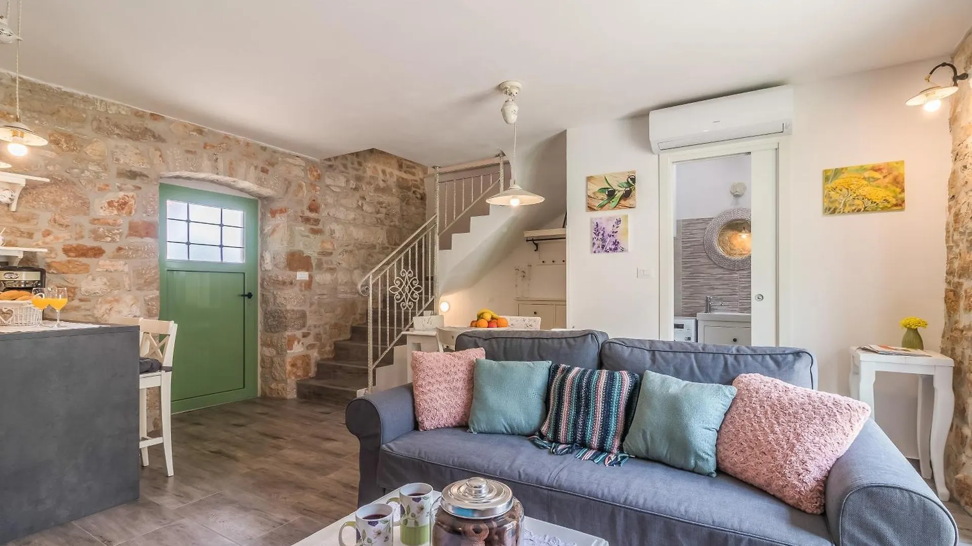 Family Friendly House With A Swimming Pool Cerion, Central Istria - Sredisnja Istra - 16332 Višnjan Semesterbostad